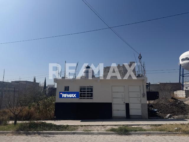Propiedad en venta con doble frente – Col. Rosendo Salazar, Querétaro