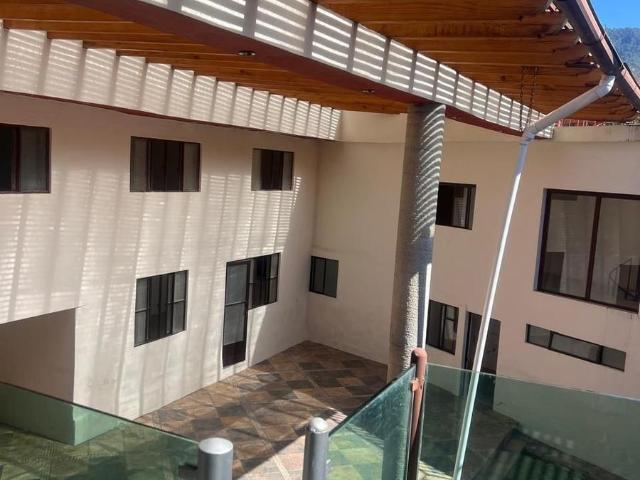 Propiedad en venta con gran potencial comercial en el centro de Colorines, Valle