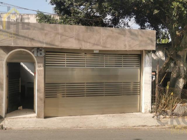 PROPIEDAD EN VENTA CON 1 CASA, 2 LOCALES COMERCIALES Y 5 CUARTOS EN EL LENCERO MUNICIPIO EMILIANO ZAPATA, VERACRUZ