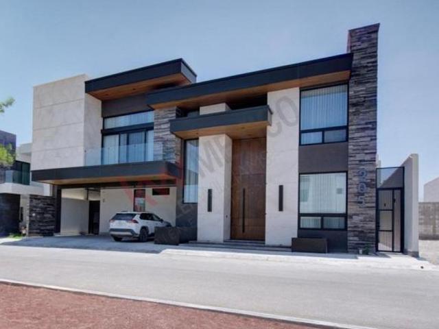 Propiedad en VENTA Calle Encino Siempre Verde 808, Fraccionamiento El Campanario, 25209 Saltillo