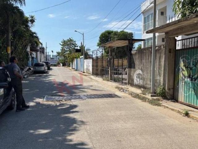 Propiedad en VENTA Calle Jacaranda, Barrio La Poza, 39897 Acapulco de Juárez, Gro, México