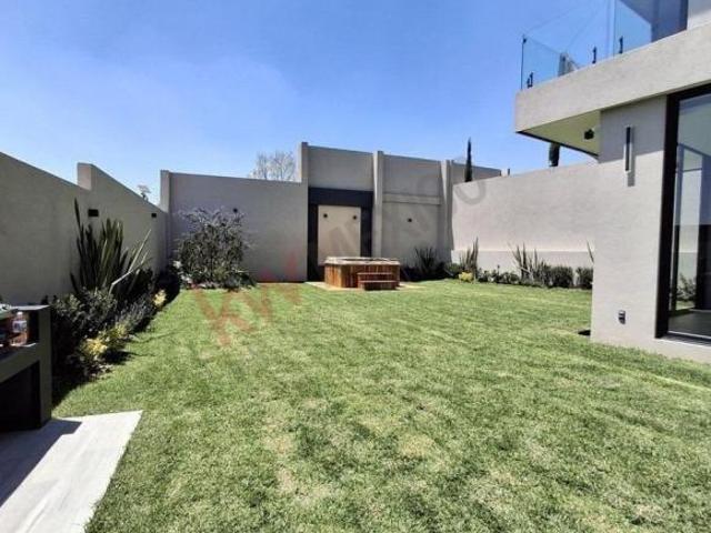 Casa en Venta Rancho San Juan 5 recámaras