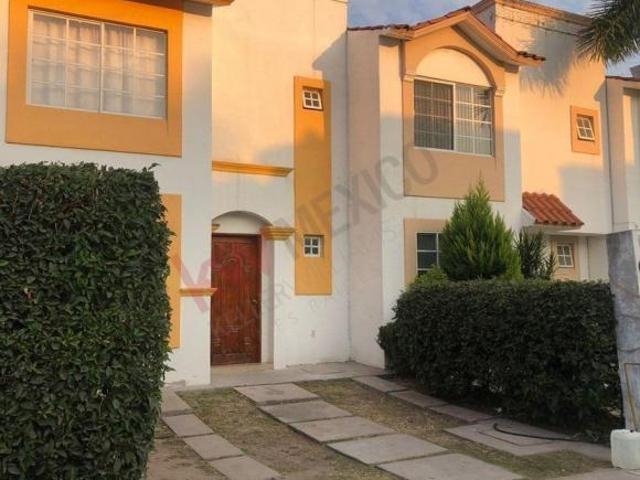 Propiedad en VENTA Avenida Paseo Real de Arboledas 102, Fraccionamiento Real de Arboledas, 38060 C
