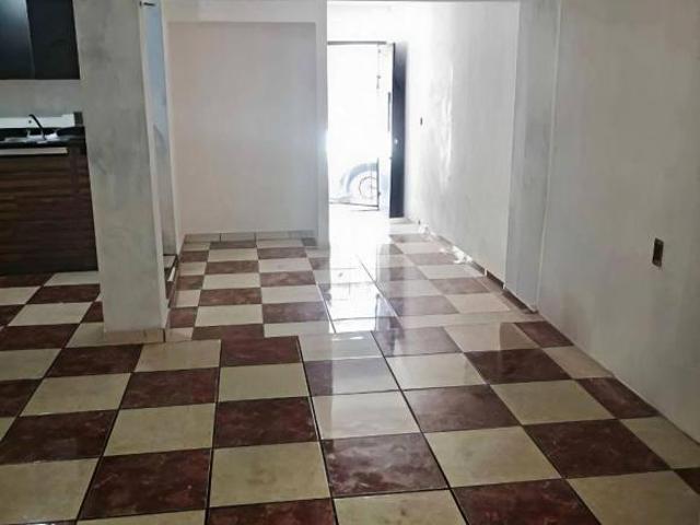 Propiedad en venta en colonia Santa Cecilia, Guadalajara