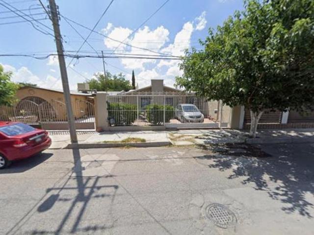 PROPIEDAD EN VENTA EN CALLE VILLA HERMOSA 1815 CHIHUAHUA