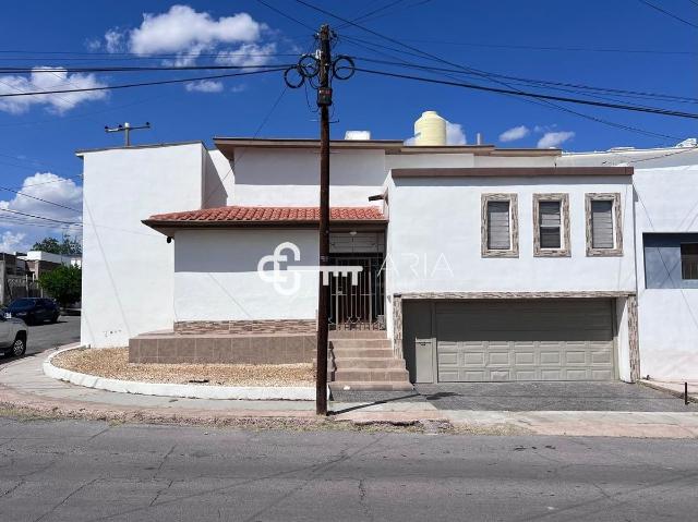 PROPIEDAD EN VENTA EN ESQUINA!