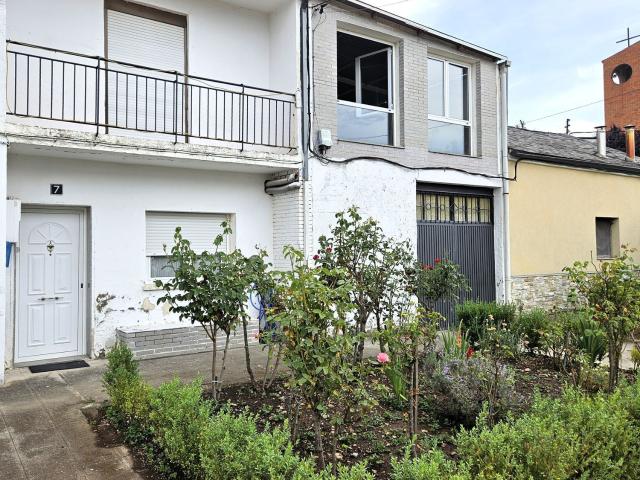 Propiedad en venta en León, Carracedelo