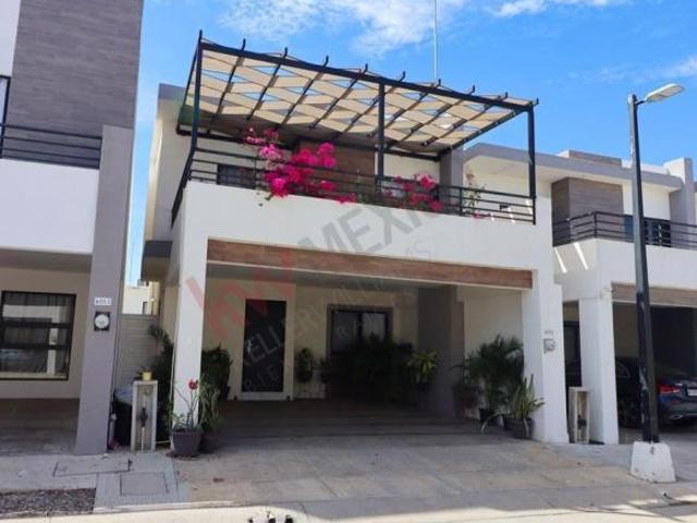 Propiedad en VENTA La Casa de los Disfraces, Fracc Hacienda del Seminario, 82129 Mazatlán, Sin, Mé