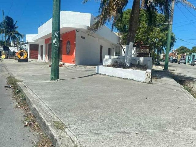 Propiedad en Venta REGION 233 5 LOCALES EN VENTA