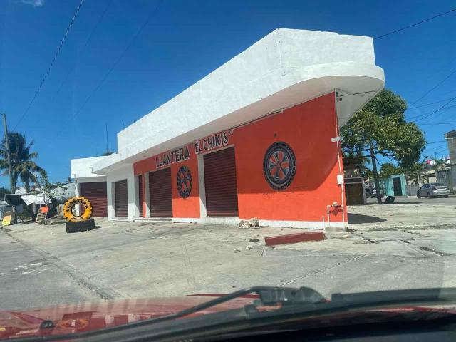 Propiedad en Venta REGION 233 5 LOCALES EN VENTA