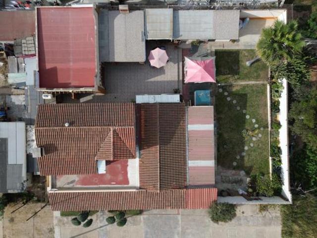 Propiedad Multifamiliar | 3 Unidades en 1 y Gran Jardín | Ensenada