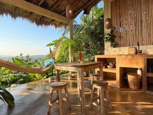 Propiedad multifamiliar con vistas panorámicas en Puerto Escondido