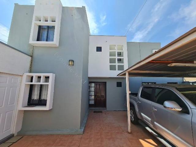 PROPIEDADESIRIS ARRIENDA CASA PARA EMPRESA EN CALAMA
