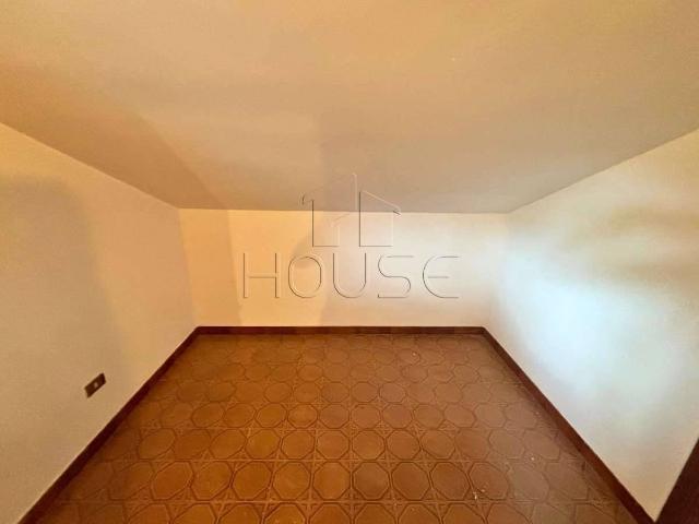 Proponiamo in vendita esclusiva una prestigiosa villa singol. m² Sansepolcro