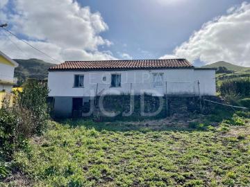 Propriedade T2 com Vista Panorâmica para o Atlântico Ponta Delgada, Santa Cruz das Flores