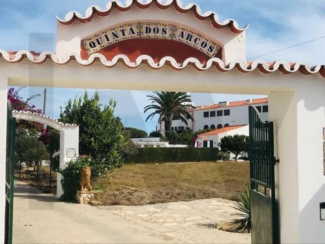 Propriedade única com 3.400 m2 com localização Premium em Sagres
