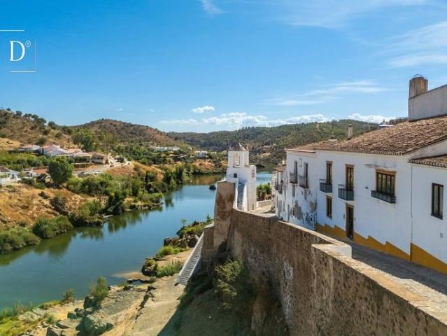 Propriedade única com magnífica vista sobre o Guadiana – Mér. 375m² Mértola