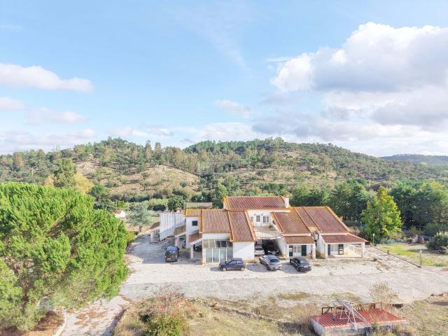 Propriedade com 10,6 ha em Bemposta