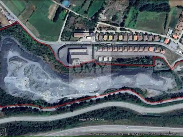 Propriedade com 13 Hectares Junto ao Nó do IP4 Campeã, Vila Real