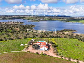Propriedade com 5,9 hectares, junto à barragem de Lucefécit 600m² Terena São Pedro