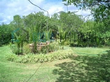 Propriedade com 5.200 m2 perto de Bensafrim