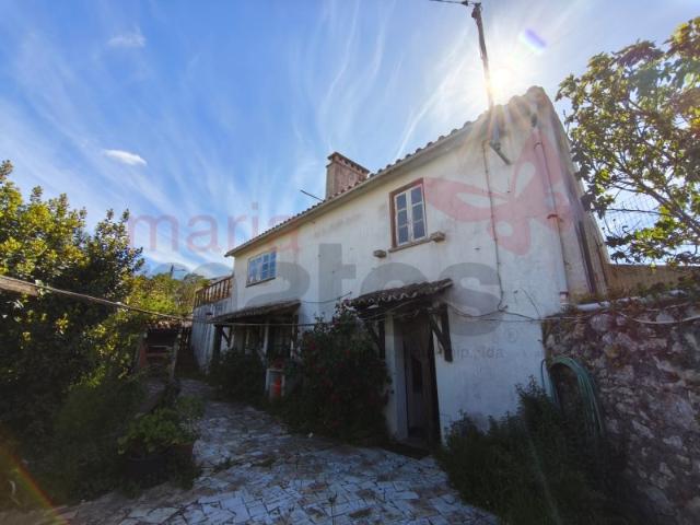 Propriedade com 914 m2 localizada na Freguesia de São Bartolomeu dos Galegos e Moledo