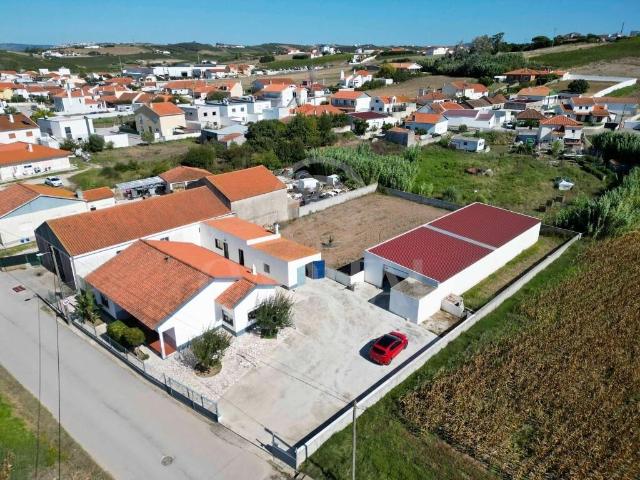 Propriedade com Moradia t3+2 na Ventosa