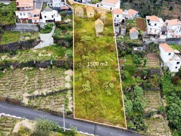 Propriedade Encantadora e Versátil na Calheta 1500m² Calheta