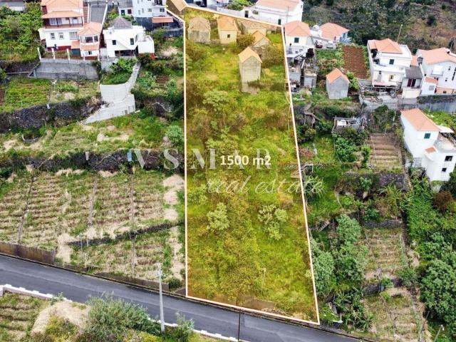 Propriedade Encantadora e Versátil na Calheta 1500m² Calheta