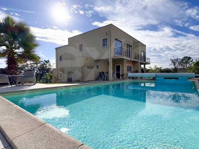 Propriedade excecional com 2 casas + Estúdio com piscina e vista deslumbrante em Aljubarrota
