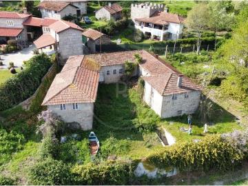 Casa à venda em Luzim e Vila Cova