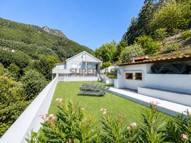 Propriedade | GERÊS com Várias Habitações, AL em Funcionamento e Elevado Potencial de Investimento