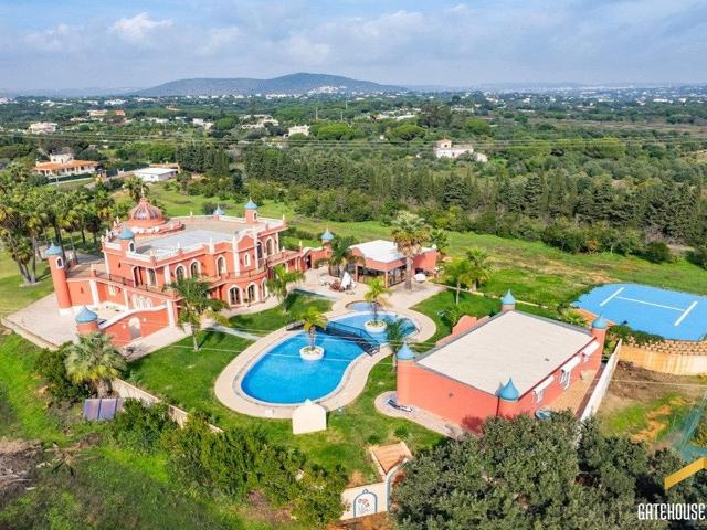 Propriedade majestosa com quinta de 5 hectares em Quarteira. 500m² Quarteira