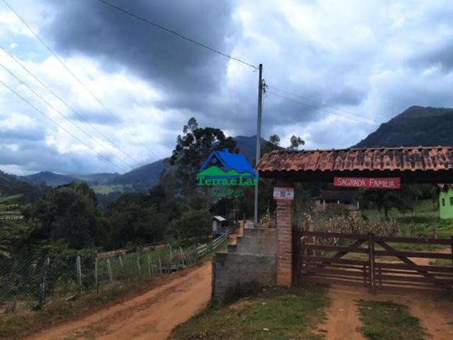Propriedade Rural, com 2 Moradias bairro Nogueira em Aiuruoca, MG