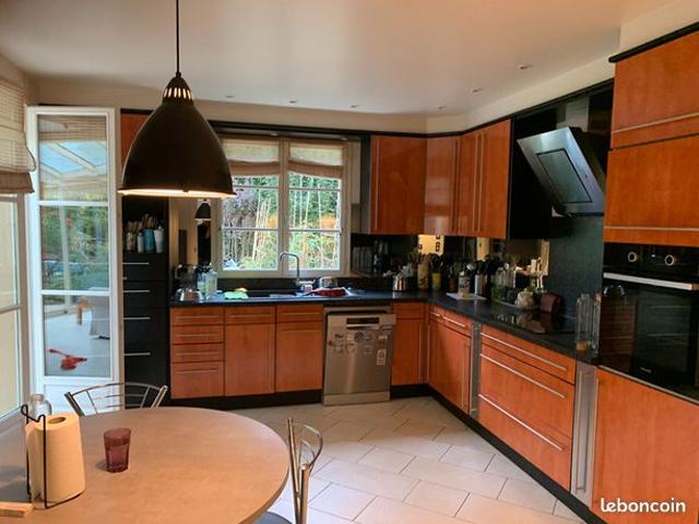 Propriété 10 pièces 272 m²