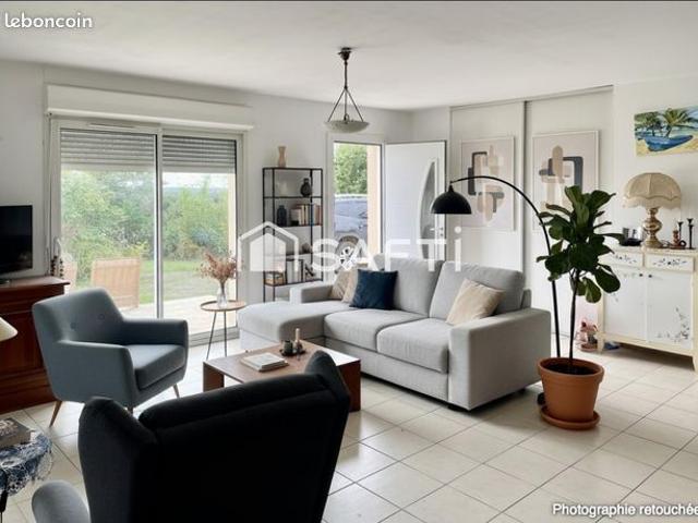 Propriété 10 pièces 210 m²