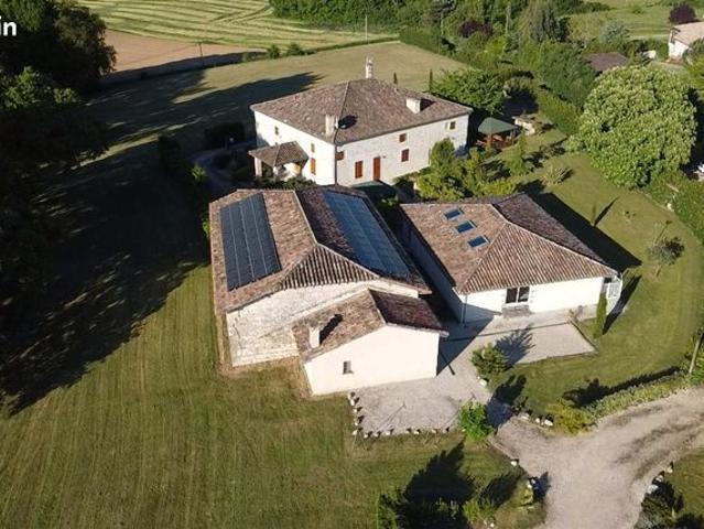 Propriété 10 pièces 380 m²