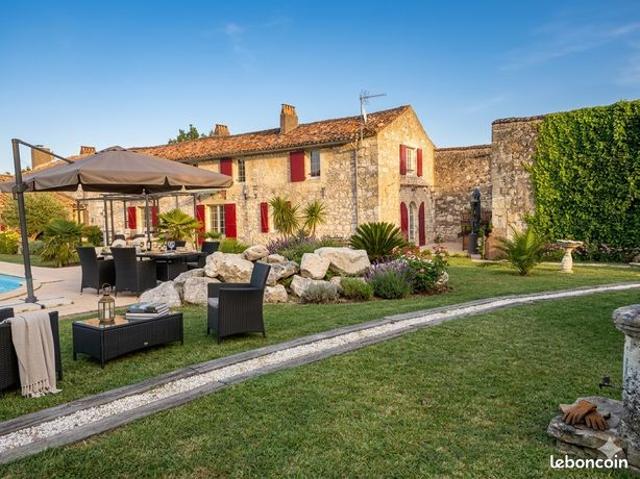 Propriété 10 pièces 450 m²