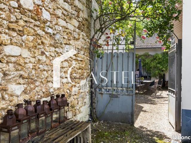 Propriété 10 pièces 452 m²