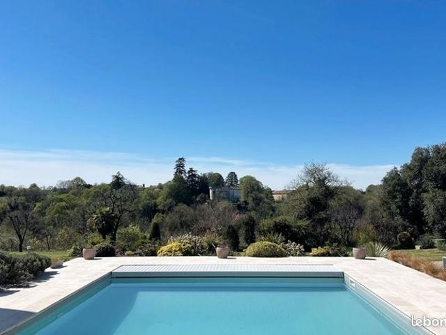 Propriété 10 pièces 420 m²