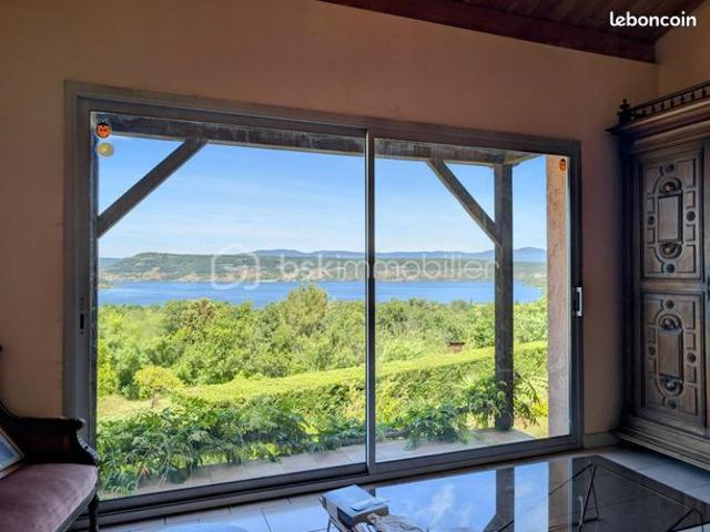 Propriété 11 pièces 257 m²
