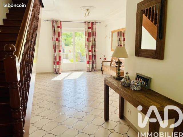 Propriété 11 pièces 265 m²