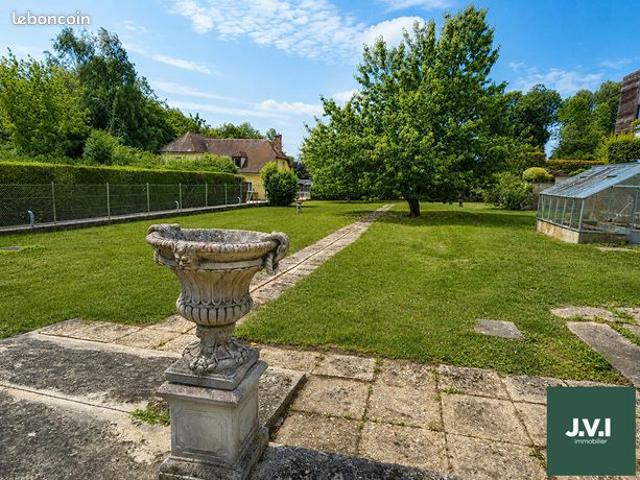 Propriété 11 pièces 280 m²