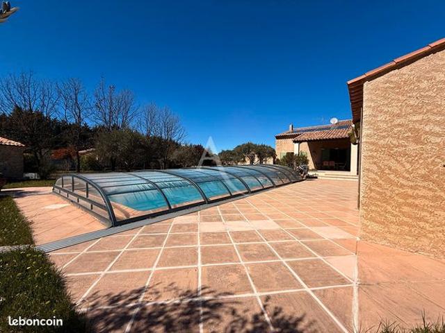 Propriété 11 pièces 220 m²