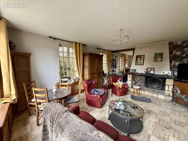 Propriété 11 pièces 236 m²