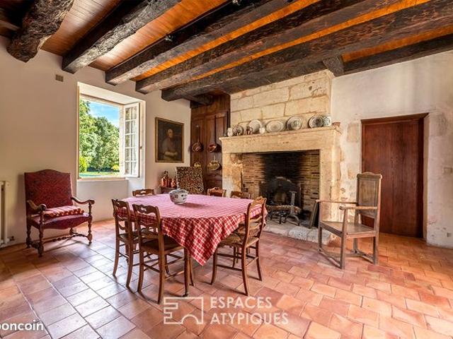 Propriété 11 pièces 330 m²