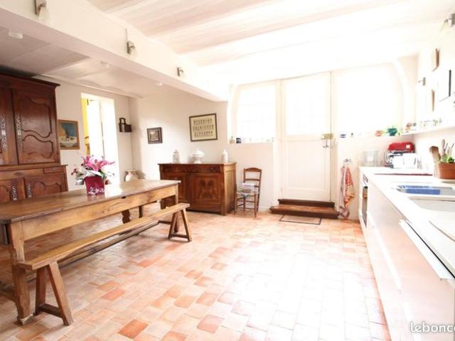 Propriété 11 pièces 412 m²