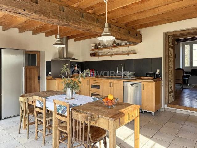 Propriété 12 pièces et dépendances 445m² Pau