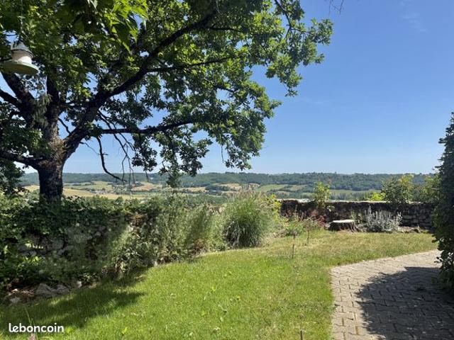 Propriété 12 pièces 100 m²
