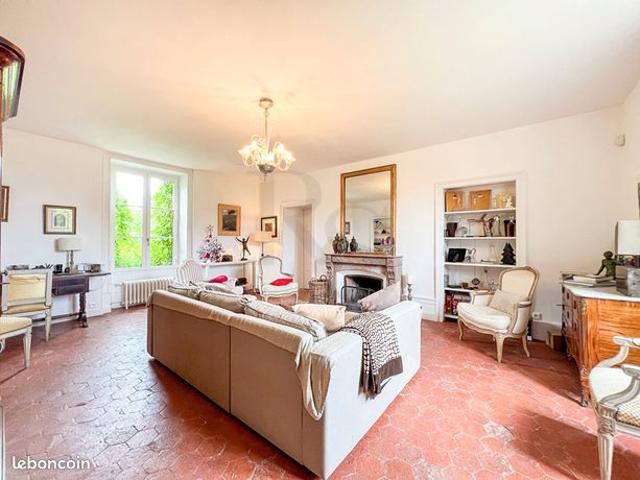 Propriété 12 pièces 280 m²